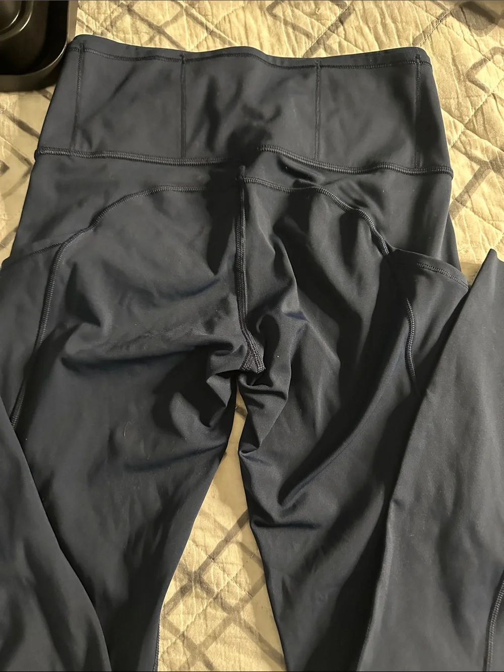 lululemon Navy High-Waist Performance Leggings, side pockets size 4